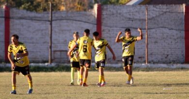 El «Canario» sigue volando alto