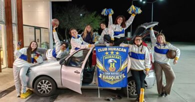 El equipo Maxi femenino de Huracán participa de torneo internacional en la categoría más 35