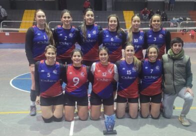E.V. Saa campeón del Súper 4 de vóley